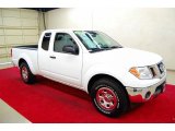 2010 Avalanche White Nissan Frontier SE King Cab #41508318