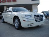 2005 Cool Vanilla Chrysler 300 C HEMI #41508482