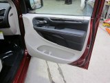 2011 Chrysler Town & Country Limited Door Panel