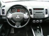 2007 Mitsubishi Outlander XLS Dashboard