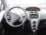 2011 Toyota Yaris 5 Door Liftback Dashboard