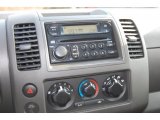 2007 Nissan Frontier SE King Cab Controls