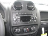 2011 Jeep Patriot Latitude 4x4 Controls