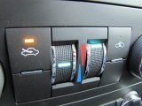 2011 Chevrolet Avalanche LS Controls