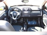 2011 Smart fortwo passion cabriolet Design Black Interior