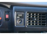 1998 Toyota Tacoma V6 TRD Extended Cab 4x4 Controls