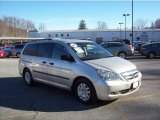 2005 Silver Pearl Metallic Honda Odyssey LX #42440483