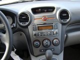2007 Kia Rondo LX Controls
