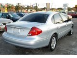 2001 Ford Taurus SEL Exterior