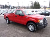 2010 Ford F150 XL Regular Cab 4x4 Front 3/4 View