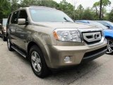 Mocha Metallic Honda Pilot in 2009