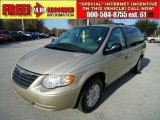 2005 Chrysler Town & Country LX