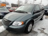 2007 Magnesium Pearl Chrysler Town & Country  #43080541