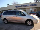 2004 Toyota Sienna LE