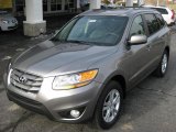 2011 Hyundai Santa Fe SE AWD Front 3/4 View