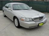 2004 Lincoln Town Car Signature