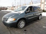 2005 Chrysler Town & Country Touring