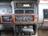 1997 Jeep Grand Cherokee Laredo 4x4 Controls