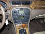 2006 Jaguar S-Type 4.2 Controls