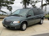 Magnesium Pearl Chrysler Town & Country in 2007