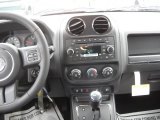 2011 Jeep Compass 2.0 Latitude Controls