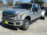 2011 Ford F350 Super Duty XLT Crew Cab 4x4 Dually Front 3/4 View