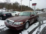 2004 Autumn Red Metallic Lincoln Town Car Ultimate L #44087990