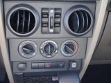 2009 Jeep Wrangler Unlimited X Controls