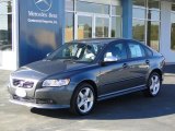 2010 Volvo S40 T5 AWD R-Design Data, Info and Specs