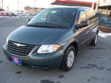 2007 Magnesium Pearl Chrysler Town & Country  #44509311