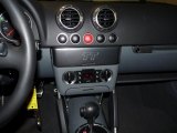 2006 Audi TT 1.8T Coupe Controls