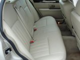 2006 Lincoln Town Car Signature Light Camel Interior