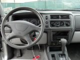2000 Mitsubishi Montero Sport ES Dashboard