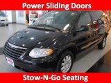 2005 Brilliant Black Chrysler Town & Country Touring #44653212