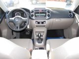2011 Volkswagen Tiguan S Dashboard
