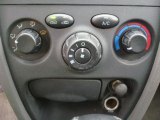 2001 Hyundai Santa Fe GLS V6 4WD Controls