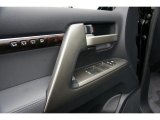 2011 Toyota Land Cruiser  Controls