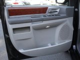 2009 Chrysler Town & Country Touring Door Panel