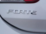 2010 Kia Forte Koup SX Marks and Logos