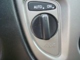 2004 Ford Escape Limited 4WD Controls