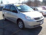 2004 Toyota Sienna LE