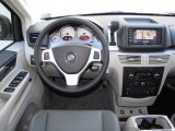 2010 Volkswagen Routan SEL Premium Dashboard