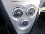2008 Toyota Yaris S Sedan Controls