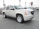 2011 GMC Yukon XL SLE 4x4 Front 3/4 View