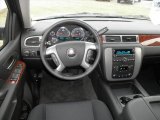 2011 GMC Yukon SLE Dashboard
