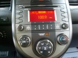 2010 Kia Soul Ghost Special Edition Controls