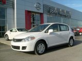 2011 Fresh Powder White Nissan Versa 1.8 S Hatchback #45395750