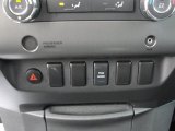 2009 Nissan Titan XE Crew Cab Controls