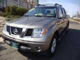 2005 Granite Metallic Nissan Frontier LE Crew Cab #45450235