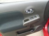 2011 Nissan Cube 1.8 S Door Panel